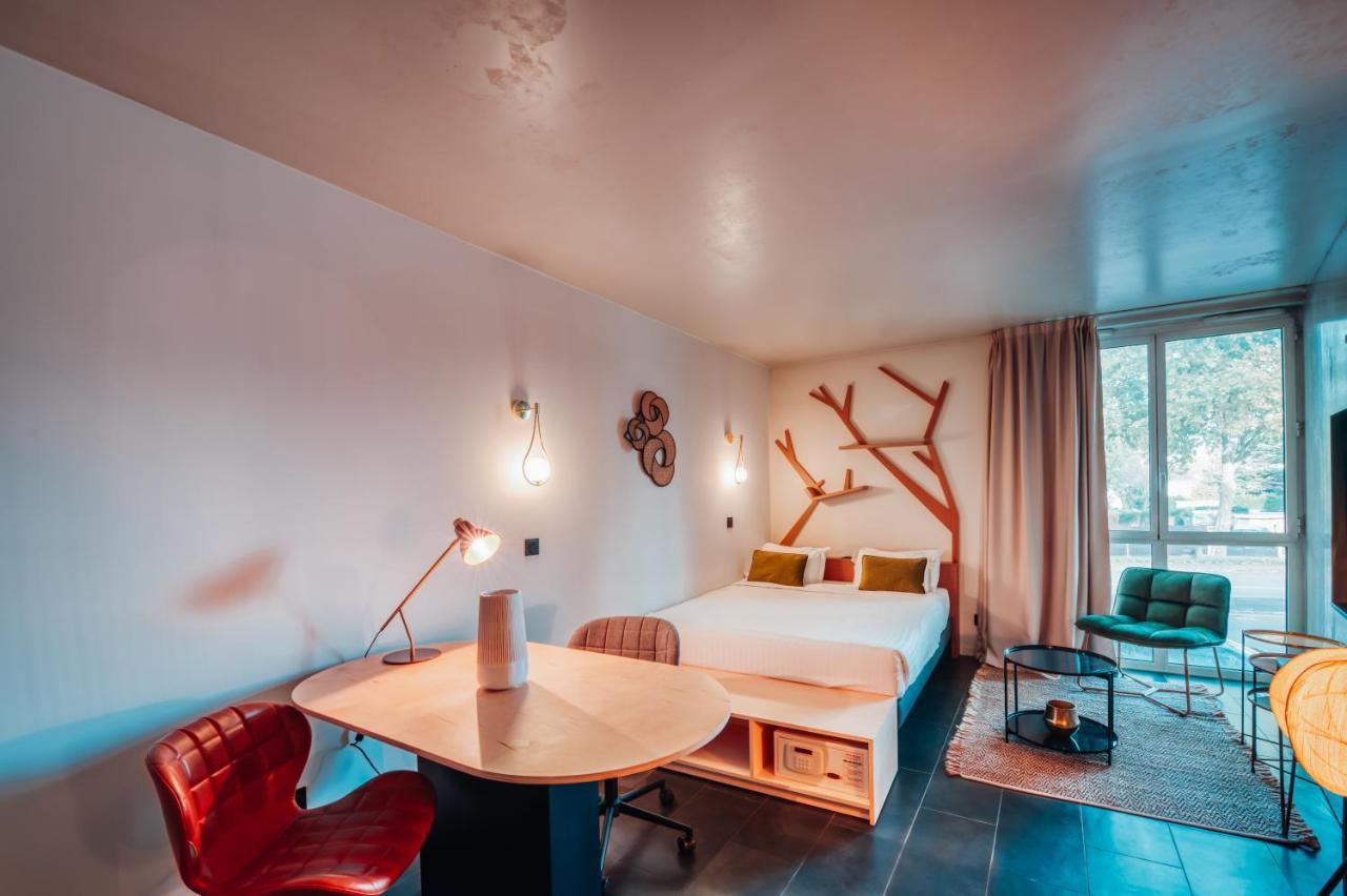 Cowool Cergy Aparthotel Exterior photo