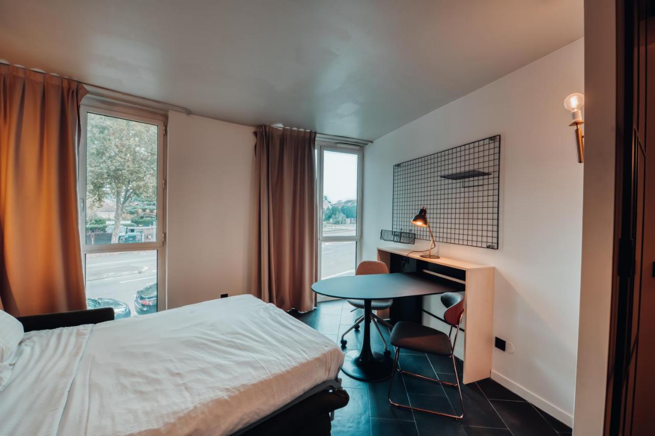 Cowool Cergy Aparthotel Exterior photo