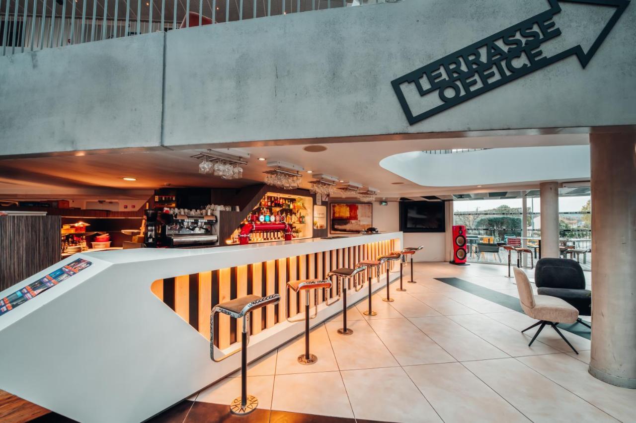 Cowool Cergy Aparthotel Exterior photo