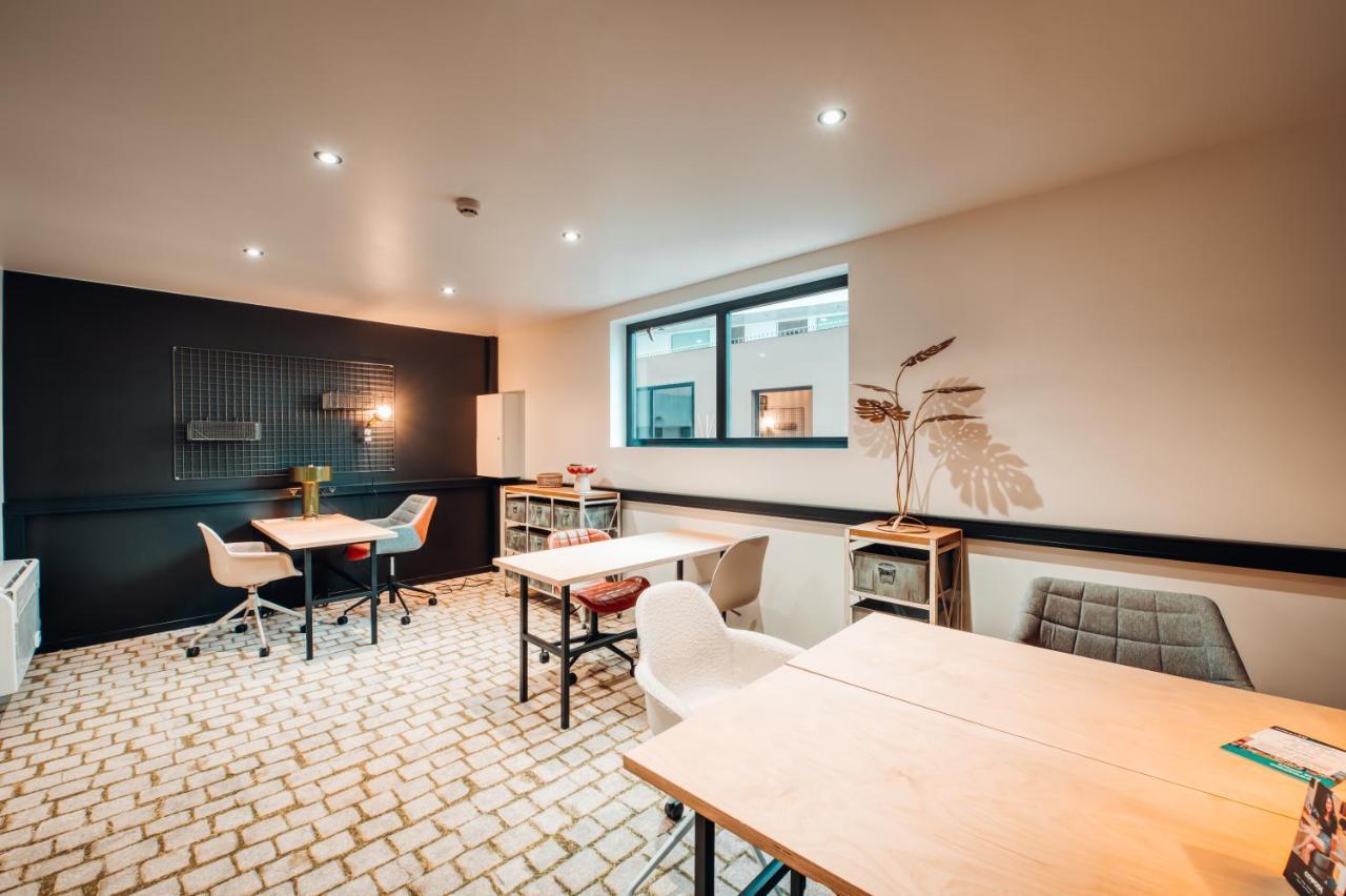 Cowool Cergy Aparthotel Exterior photo