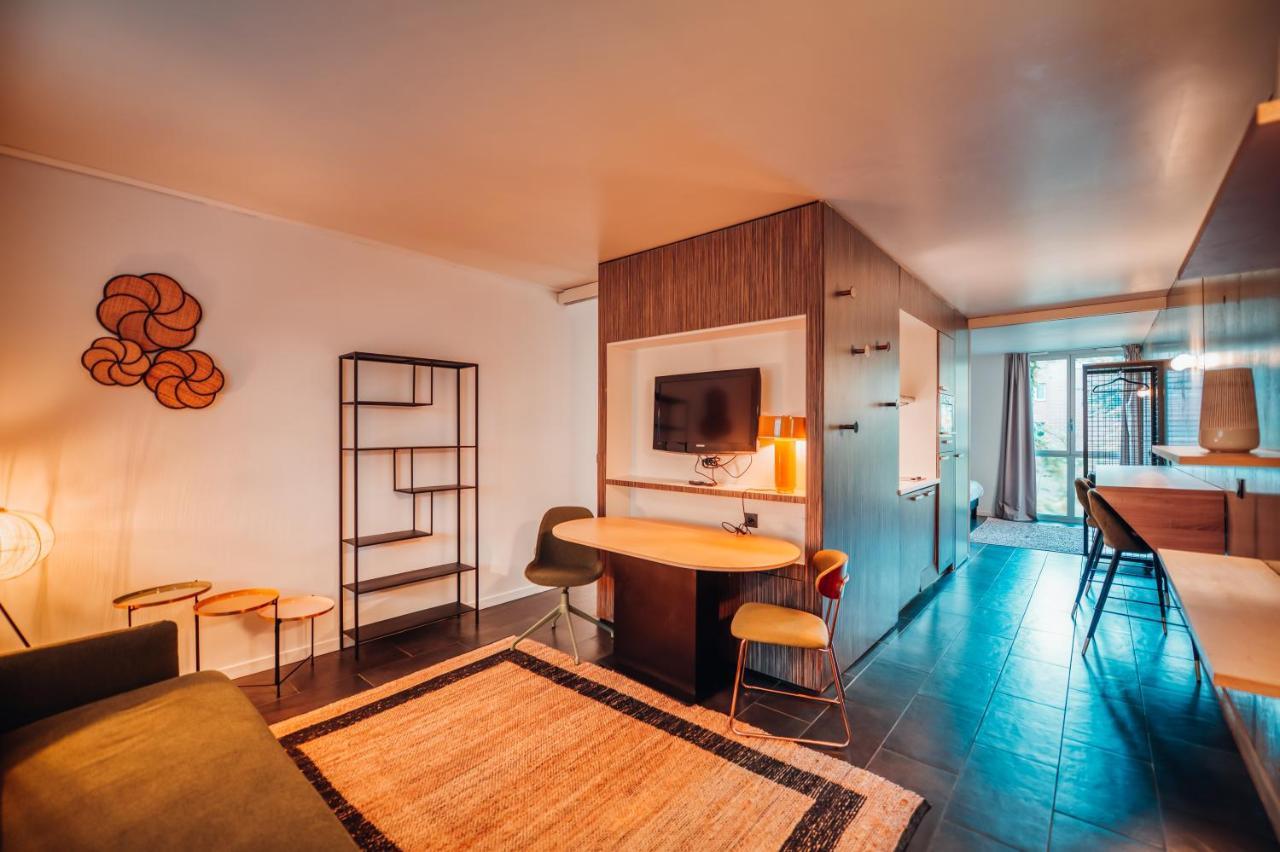 Cowool Cergy Aparthotel Exterior photo